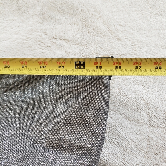 Victoria's Secret duffle bag - Picture 6 of 10